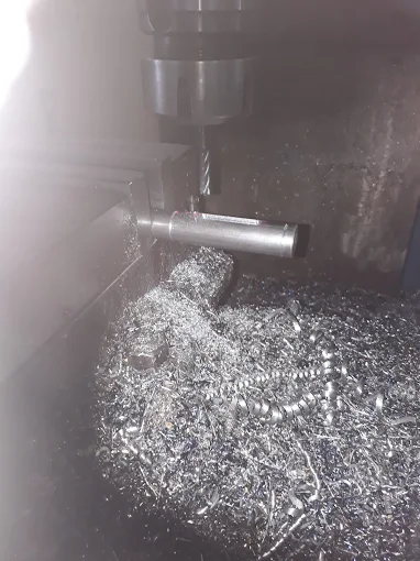 Tornería Aydl | Mecanizado de Precisión: Ejes, Bujes, Pernos, Cilindros, Fresado y Reparación de Piezas