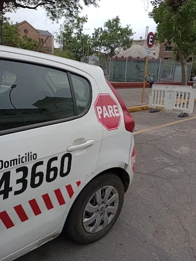 Academia de Conducción Gustavo 1º | Más de 20 Años de Experiencia, Paciencia y Respeto para que Aprendas a Conducir