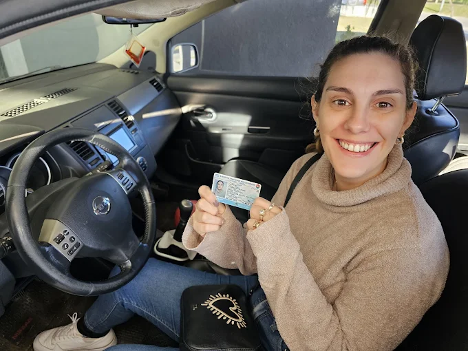 Adriana Instructora de Manejo a Domicilio en Córdoba Capital | Clases de Conducción adaptadas a tu Nivel