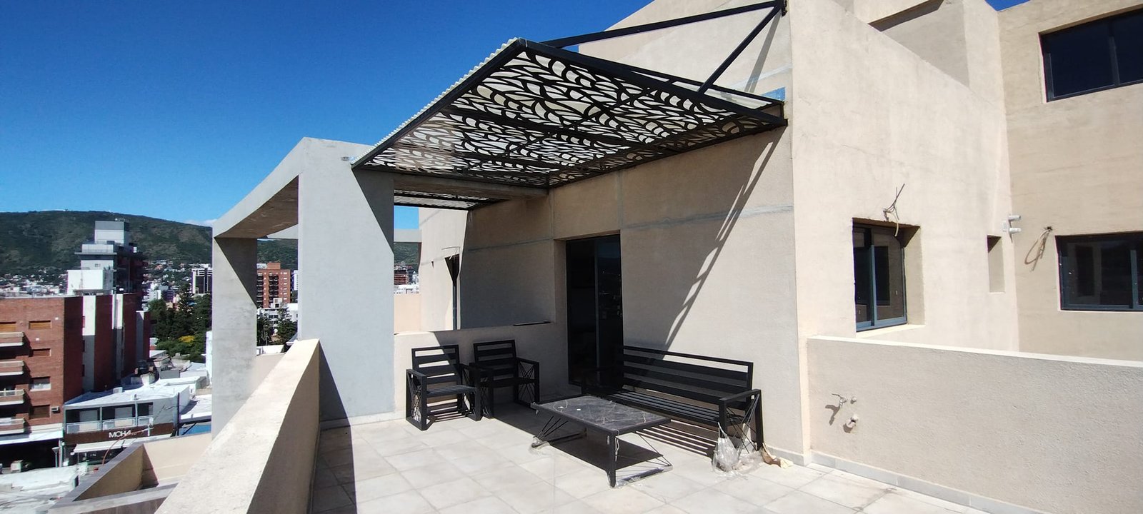 Preiti Aberturas y Herrería | Carpintería de Aluminio, Rejas, Portones, Escaleras Metálicas y Techos Metálicos