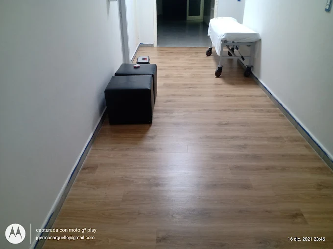 Juan Germán Argüello | Colocación, Pulido y Reparación de Pisos de Madera, Flotantes, Decks y Zócalos