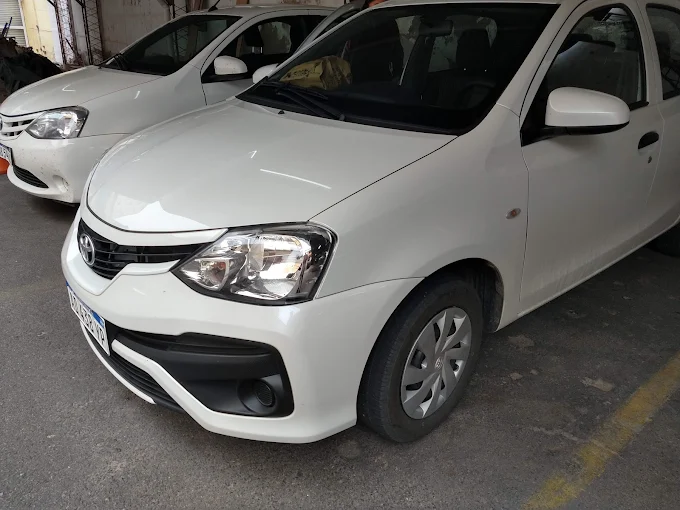 Avis Argentina | Alquiler de Autos y Camionetas, Tarifas Especiales para Placer o Negocios