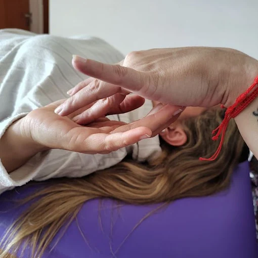 Elena Weyland | Reiki y Terapias Holísticas en Nueva Córdoba