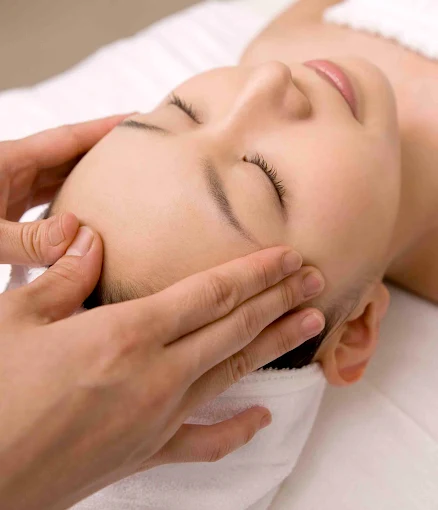 Elena Weyland | Reiki y Terapias Holísticas en Nueva Córdoba