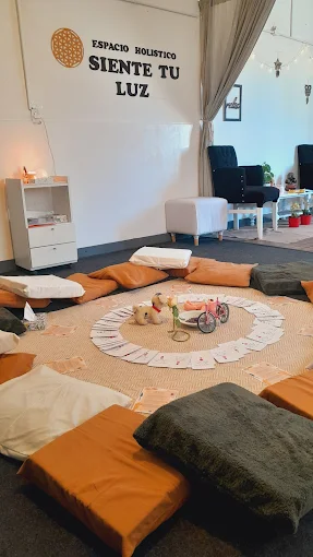Siente tu Luz | Espacio Holístico Integral (Online y Presencial)