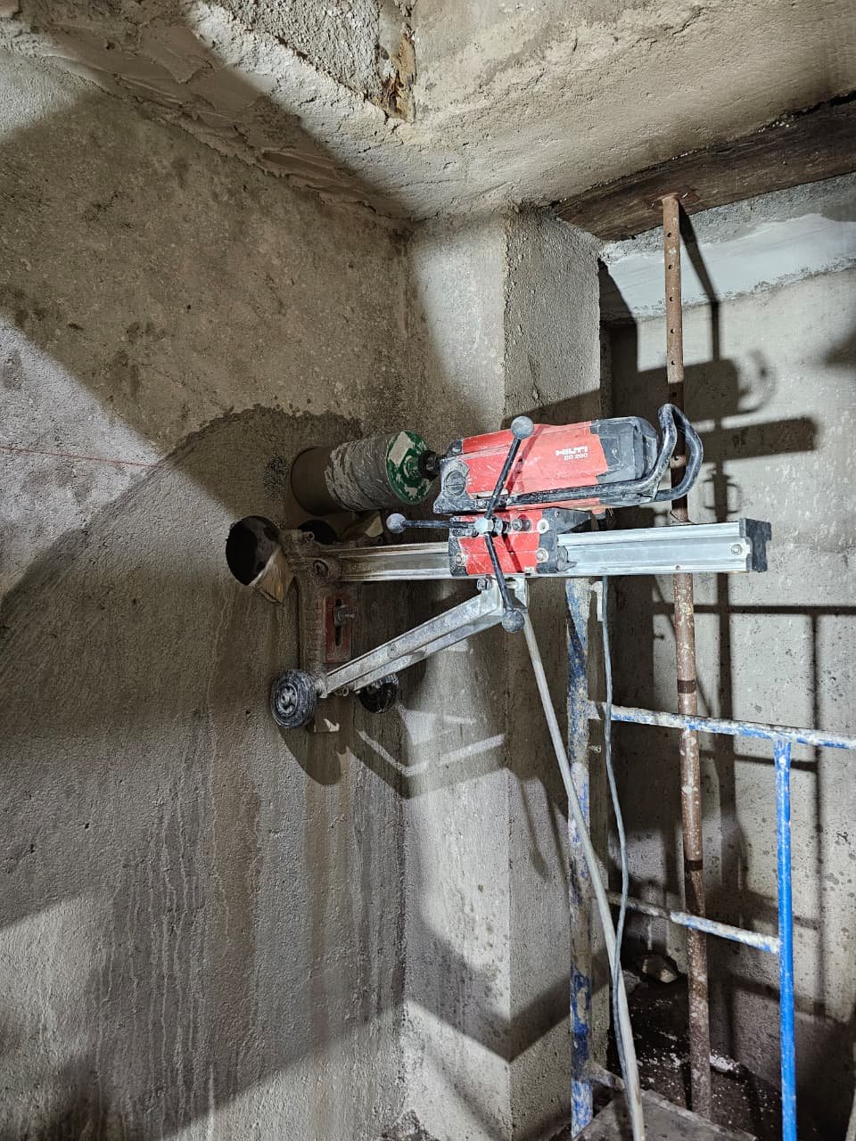 Metrober – Perforación de Hormigón y Refuerzos Estructurales